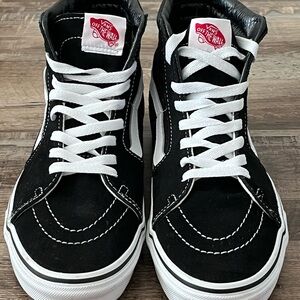 Vans SK8-HI unisex sneakers 7.5 Men’s | 9 Women’s